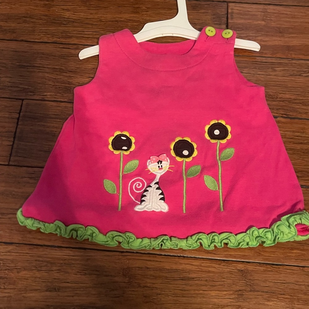 Vibrant Pink and Green Cat and Flower Tank Top for Effortless Style